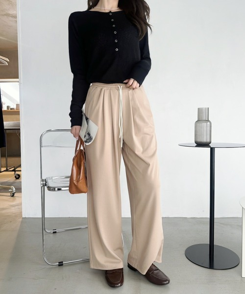 umune（ウムネ）の「ワイドパンツ イージーパンツ とろみ素材 ウエストゴム タック入り フルレングス 体型カバー 楽ちん リラックス カジュアル 秋冬（その他パンツ・レディース・ベージュ/モカ/ネイビー・M/L）」の8枚目の写真