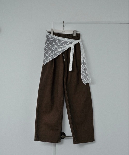 lawgy(ラウジー)の「cotton twill drawstring straight pants / コットンツイルドローストリングストレートパンツ(その他パンツ・レディース・ライトベージュ/ブラウン/ブラック・FREE)」の5枚目の写真