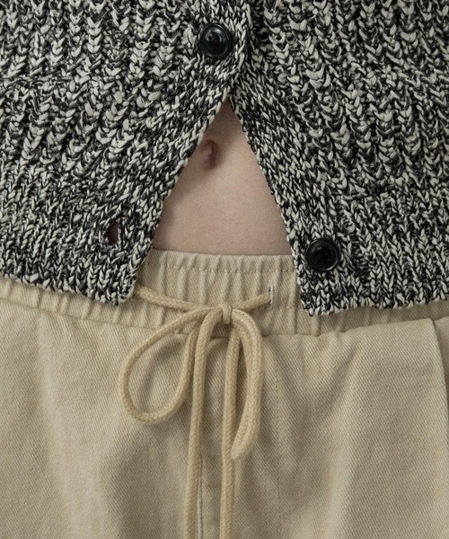 lawgy(ラウジー)の「cotton twill drawstring straight pants / コットンツイルドローストリングストレートパンツ(その他パンツ・レディース・ライトベージュ/ブラウン/ブラック・FREE)」の11枚目の写真