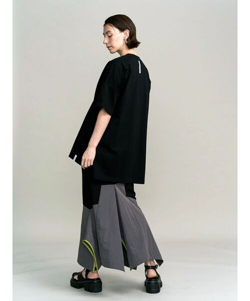 UN3D.（アンスリード）の「TIE-DYE STRIPE PRINT T-SH / タイダイストライププリントTシャツ（Tシャツ/カットソー・レディース・ブラック/ホワイト・44/38）」の7枚目の写真