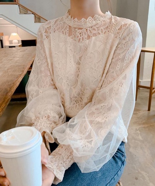 mielu(ミエル)の「レースオーガンジーブラウス(シャツ/ブラウス・レディース・ベージュ/ホワイト・MEDIUM/LARGE)」の1枚目の写真