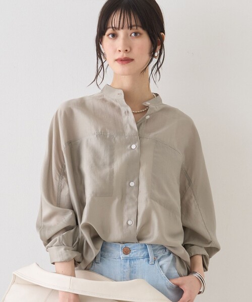 Rouge vif Anna（ルージュヴィフアンナ）の「シアースタンドネックシャツ/バンドカラーシャツ/春服/夏服/通勤/羽織（シャツ/ブラウス・レディース・ラベンダー/ホワイト/セージグリーン・フリー）」の2枚目の写真