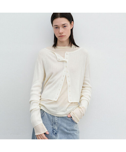ATELIER NAIN(アトリエナイン)の「AN SHEER FRESH CROP BOAT NECK CARDIGAN (CD-2257)(カーディガン/ボレロ・レディース・アイボリー/グレー/ラベンダー・FREE)」の2枚目の写真