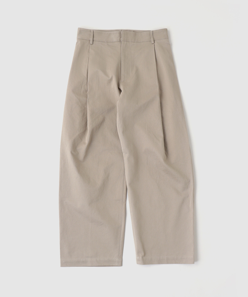 WISM(ウィズム)の「SEVENTH / セブンス BERMUDA CHINO PANT(チノパンツ・メンズ・キャメル・SMALL/MEDIUM)」の5枚目の写真