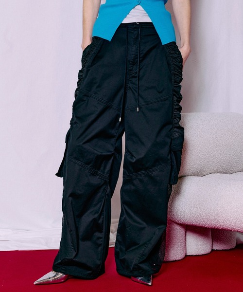 MAISON SPECIAL（メゾンスペシャル）の「【2026SUMMER PRE-ORDER】Bicolor Cargo Pants/バイカラーカーゴパンツ（カーゴパンツ・レディース・ホワイト/カーキ/ブラック・36/38）」の3枚目の写真