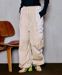 MAISON SPECIAL（メゾンスペシャル）の「【2026SUMMER PRE-ORDER】Bicolor Cargo Pants/バイカラーカーゴパンツ（カーゴパンツ）」