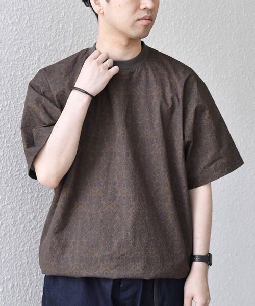 SHIPS any(シップス エニィ)の「SHIPS any:〈撥水/軽量/ストレッチ〉SOLOTEX(R) シアサッカー スピンドル Tシャツ ◇(Tシャツ/カットソー・メンズ・チャコールグレー/ブラック/キャメル/ダークブルー/ネイビー・LARGE/MEDIUM/SMALL)」の5枚目の写真