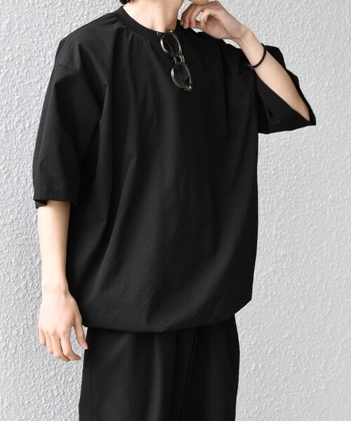 SHIPS any(シップス エニィ)の「SHIPS any:〈撥水/軽量/ストレッチ〉SOLOTEX(R) シアサッカー スピンドル Tシャツ ◇(Tシャツ/カットソー・メンズ・チャコールグレー/ブラック/キャメル/ダークブルー/ネイビー・LARGE/MEDIUM/SMALL)」の15枚目の写真