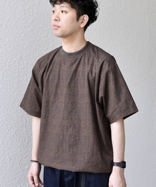 SHIPS any(シップス エニィ)の「SHIPS any:〈撥水/軽量/ストレッチ〉SOLOTEX(R) シアサッカー スピンドル Tシャツ ◇(Tシャツ/カットソー・メンズ・チャコールグレー/ブラック/キャメル/ダークブルー/ネイビー・LARGE/MEDIUM/SMALL)」の19枚目の写真