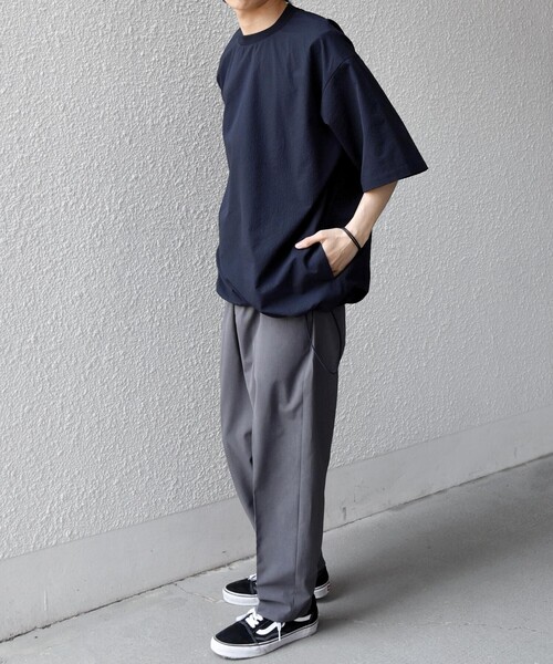 SHIPS any(シップス エニィ)の「SHIPS any:〈撥水/軽量/ストレッチ〉SOLOTEX(R) シアサッカー スピンドル Tシャツ ◇(Tシャツ/カットソー・メンズ・チャコールグレー/ブラック/キャメル/ダークブルー/ネイビー・LARGE/MEDIUM/SMALL)」の22枚目の写真