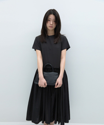 NIEEH（ニヒ）の「ダンプリングバッグ_ブラック（チャーム）」