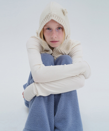 DIAGONAL（ダイアゴナル）の「APPLIQUE BALACLAVA MUFFLER (ivory)（ニットキャップ/ビーニー）」