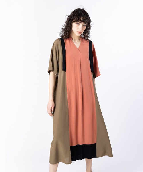 OSMOSIS(オズモーシス)の「バイカラータックワンピース(ワンピース・レディース・アイボリー/ブラック/ピンク・ONE SIZE)」の3枚目の写真