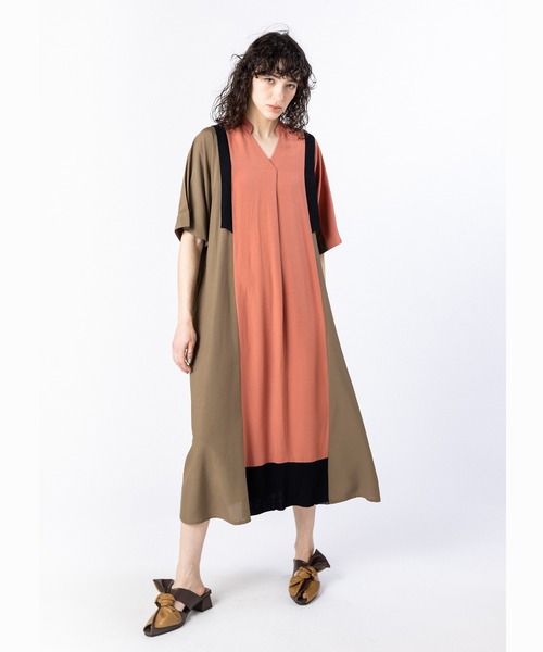 OSMOSIS(オズモーシス)の「バイカラータックワンピース(ワンピース・レディース・アイボリー/ブラック/ピンク・ONE SIZE)」の9枚目の写真