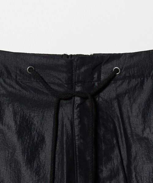MARW UNITED ARROWS（マルゥ ユナイテッドアローズ）の「＜MARW UNITED ARROWS＞パラシュート パンツ BLACK 撥水（その他パンツ・レディース・ブラック・36/38）」の4枚目の写真