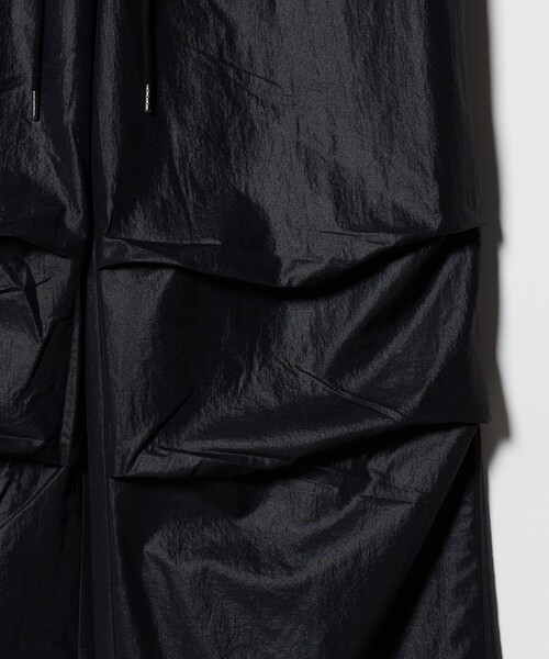 MARW UNITED ARROWS（マルゥ ユナイテッドアローズ）の「＜MARW UNITED ARROWS＞パラシュート パンツ BLACK 撥水（その他パンツ・レディース・ブラック・36/38）」の5枚目の写真