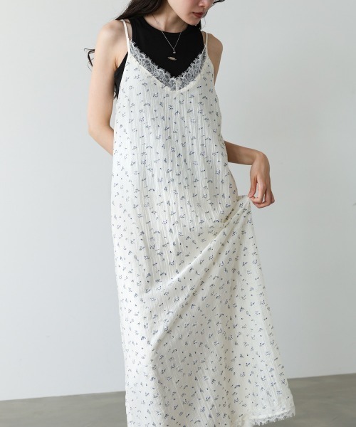 Bab(バブ)の「【サイズ展開あり】リトルフラワーレースキャミソールワンピース(ワンピース・レディース・アイボリー/ブラック/ライトグレー・M/S)」の2枚目の写真
