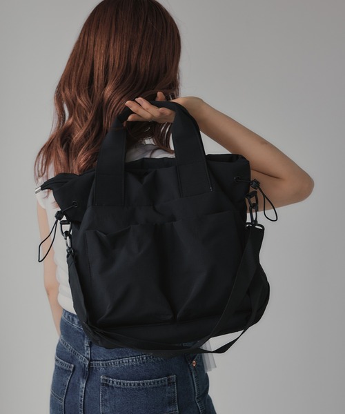 210nouve(トゥージュヌーブ)の「フロントポケット ナイロン 2WAY バッグ(トートバッグ・レディース・アイボリー/ネイビー/ブラック・FREE)」の9枚目の写真