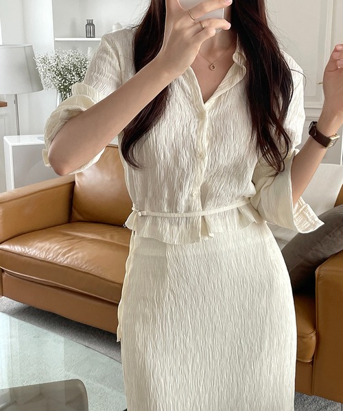 Doula Doula（ドゥーラドゥーラ）の「【セットアップ】ワッシャーシャツ&レイヤードタイトスカート 上下2点セット（セットアップ・レディース・ブラック/ベージュ・L/M）」の4枚目の写真