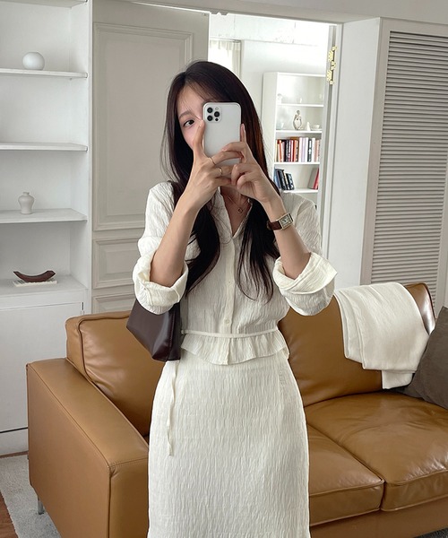 Doula Doula（ドゥーラドゥーラ）の「【セットアップ】ワッシャーシャツ&レイヤードタイトスカート 上下2点セット（セットアップ・レディース・ブラック/ベージュ・L/M）」の16枚目の写真