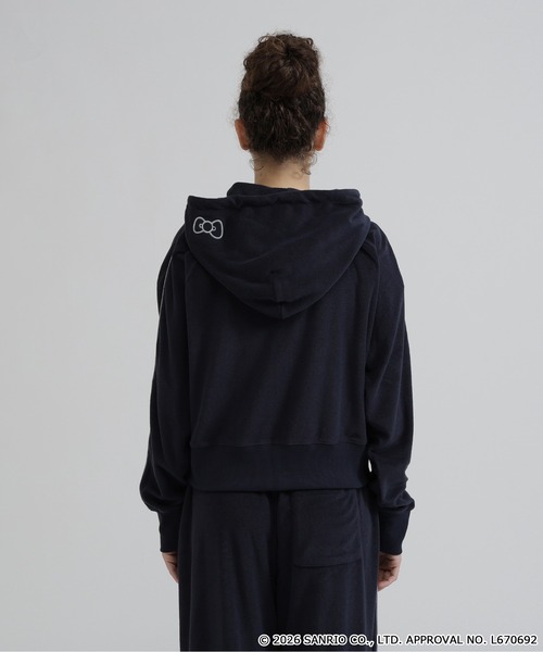AVIREX（アヴィレックス）の「《AVIREX×HELLO KITTY》PILE PARKA（パーカー・レディース・ライトブラウン/ネイビー・S/M）」の21枚目の写真