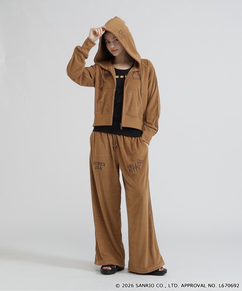 AVIREX（アヴィレックス）の「《AVIREX×HELLO KITTY》PILE PARKA（パーカー・レディース・ライトブラウン/ネイビー・S/M）」の5枚目の写真