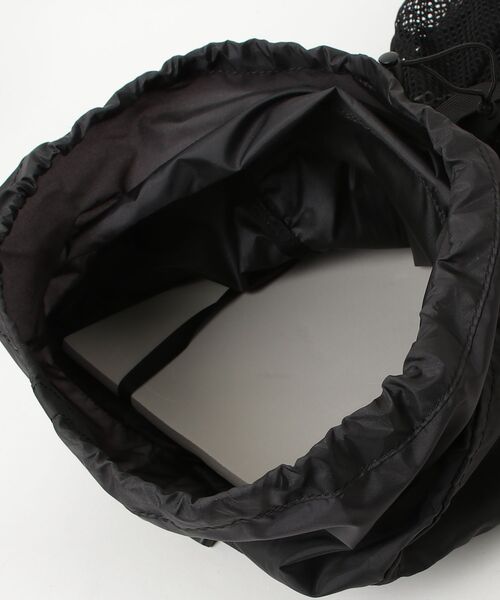 TRAIL BUM（トレイルバム）の「TRAIL BUM 【トレイルバム】- BUMMER /バマー（ショルダーバッグ・メンズ・グレー/ブラック・ONE SIZE）」の5枚目の写真