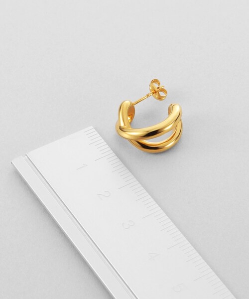 COCOSHNIK ONKITSCH(ココシュニックオンキッチュ)の「シルバー スモールフープ クロスループピアス GP(ピアス(両耳用)・レディース・クリア・00)」の6枚目の写真