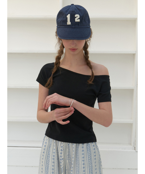 RE_L(リエル)の「Anni off shoulder half t-shirt (black)(Tシャツ/カットソー・レディース・その他・FREE)」の3枚目の写真