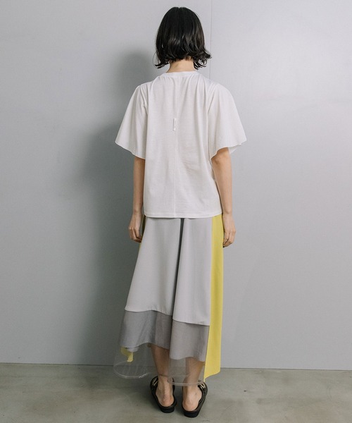 MARECHAL TERRE(マルシャルテル)の「【接触冷感/撥水加工/花粉防止】フロントタックTシャツ(Tシャツ/カットソー・レディース・ブラック/オフホワイト/チャコールグレー/グリーン・MEDIUM)」の7枚目の写真