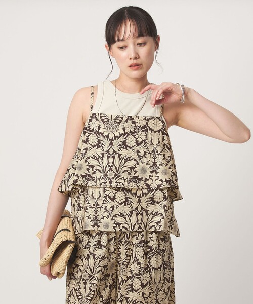 green label relaxing(グリーンレーベルリラクシング)の「リバティプリント キャミソール(キャミソール・レディース・ダークブラウン/ベージュ・FREE)」の2枚目の写真