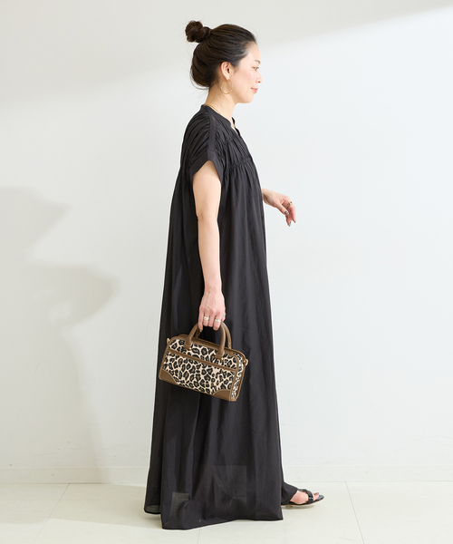 B.C STOCK(ベーセーストック)の「《S/Mサイズ展開》手洗い可 / ボイルタックワンピース(ワンピース・レディース・サックスブルー/イエロー/レッド/ブラウン/ブラック系その他/ブラック・SMALL/MEDIUM)」の8枚目の写真