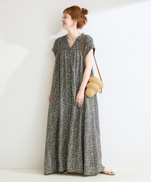 B.C STOCK(ベーセーストック)の「《S/Mサイズ展開》手洗い可 / ボイルタックワンピース(ワンピース・レディース・サックスブルー/イエロー/レッド/ブラウン/ブラック系その他/ブラック・SMALL/MEDIUM)」の10枚目の写真