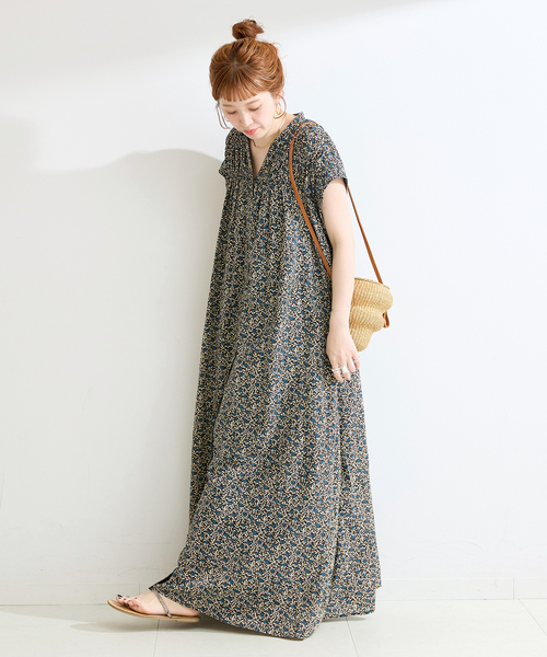 B.C STOCK(ベーセーストック)の「《S/Mサイズ展開》手洗い可 / ボイルタックワンピース(ワンピース・レディース・サックスブルー/イエロー/レッド/ブラウン/ブラック系その他/ブラック・SMALL/MEDIUM)」の12枚目の写真