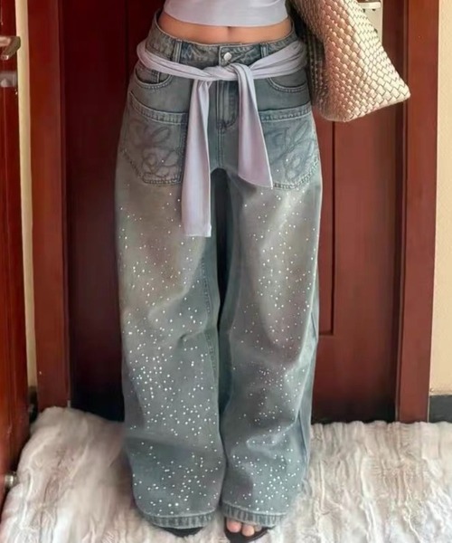 AVYL（アヴィル）の「ポケットギミックステッチワイドバギーパンツ/ヴィンテージラインストーン刺繍カーブワイドデニムパンツ（デニムパンツ・レディース・サックスブルー・S/M/L）」の13枚目の写真