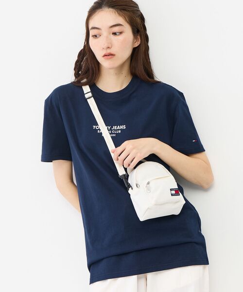 tommy jeans（トミー ジーンズ）の「【オンライン限定】 エッセンシャルロゴストラップクロスボディバッグ（ボディバッグ/ウエストポーチ・レディース・ホワイト/マルチ・FREE）」の4枚目の写真