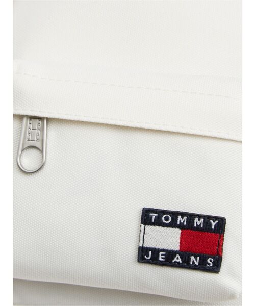 tommy jeans（トミー ジーンズ）の「【オンライン限定】 エッセンシャルロゴストラップクロスボディバッグ（ボディバッグ/ウエストポーチ・レディース・ホワイト/マルチ・FREE）」の9枚目の写真