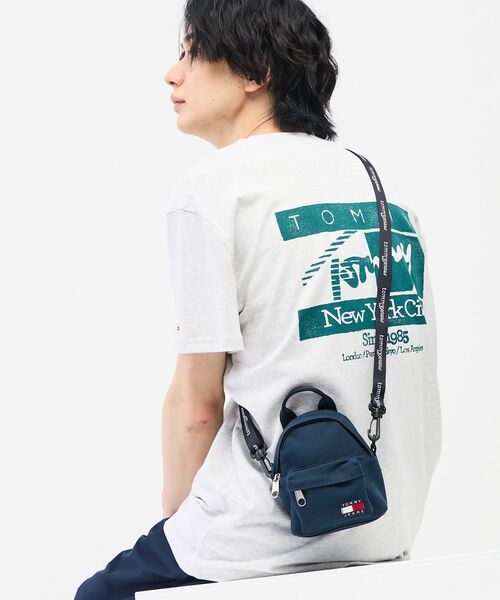 tommy jeans（トミー ジーンズ）の「【オンライン限定】 エッセンシャルロゴストラップクロスボディバッグ（ボディバッグ/ウエストポーチ・レディース・ホワイト/マルチ・FREE）」の11枚目の写真