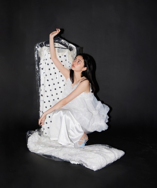 ANDRESD(アンドレスド)の「オーガンザフリルバルーンキャミ / Organza Frill Balloon Cami(ドレス・レディース・ホワイト/ブラック・S/M)」の9枚目の写真