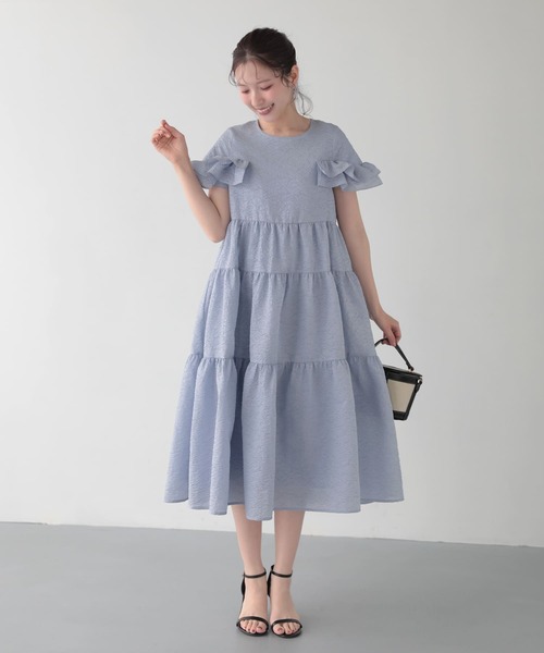 Fit more(フィットモア)の「ジャガード袖フリルティアードワンピース(ワンピース・レディース・ピンク/ブルー/クリーム・LONG/SHORT)」の13枚目の写真