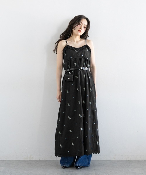 RAGEBLUE（レイジブルー）の「フラワー刺繍キャミワンピース（ワンピース・レディース・ブラック系/ブラウン系・FREE）」の16枚目の写真
