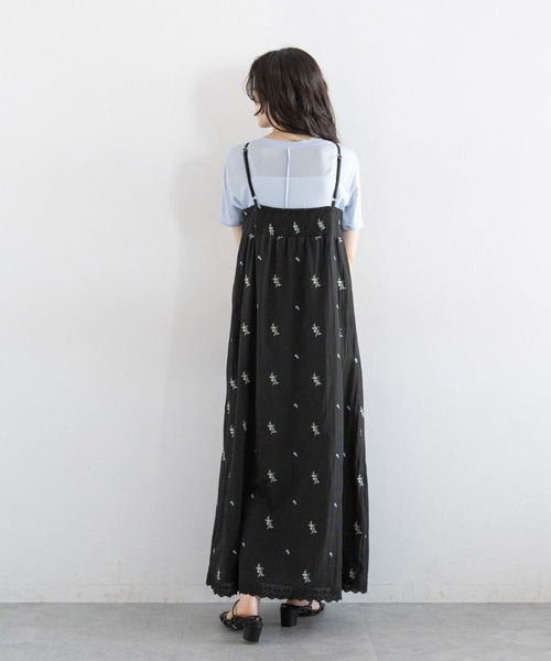 RAGEBLUE（レイジブルー）の「フラワー刺繍キャミワンピース（ワンピース・レディース・ブラック系/ブラウン系・FREE）」の19枚目の写真