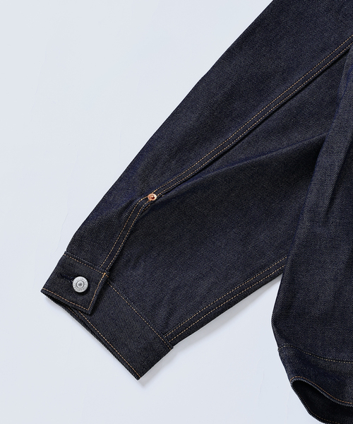 Levi's(リーバイス)の「Levi’s(R) / リーバイス(R) 別注 TYPE1 リジッド トラッカージャケット(デニムジャケット・メンズ・ネイビー・MEDIUM/SMALL/X-SMALL/XXX-LARGE/XX-LARGE/X-LARGE/LARGE)」の15枚目の写真