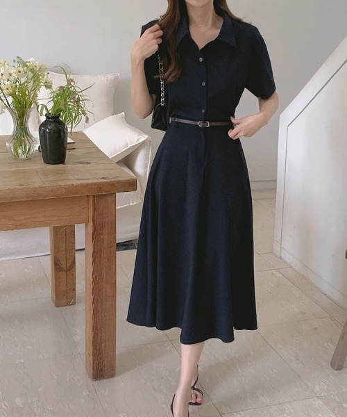 LAFFMO(ラフモ)の「シャツデザインベルト付きワンピース(ワンピース・レディース・ベージュ/ネイビー・F)」の19枚目の写真