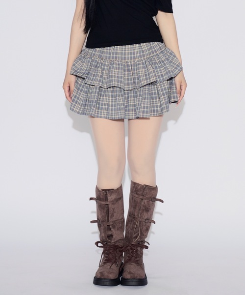 tinkerend(ティンカーエンド)の「Voluminous Tiered Check Mini Skirt / ボリュームティアードチェックミニスカート(スカート・レディース・ブルー系その他/ブラック/ブラウン・FREE)」の4枚目の写真