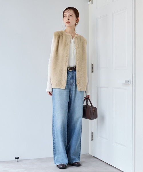 JOURNAL STANDARD（ジャーナルスタンダード）の「《追加》ダブルフェイスフェザークルーネックベスト（ベスト・レディース・ベージュ/チョコ・FREE）」の3枚目の写真