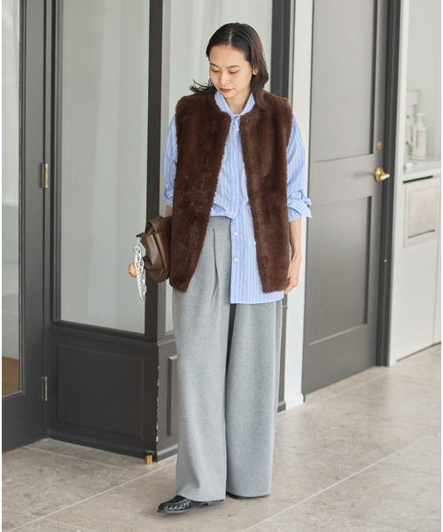 JOURNAL STANDARD（ジャーナルスタンダード）の「《追加》ダブルフェイスフェザークルーネックベスト（ベスト・レディース・ベージュ/チョコ・FREE）」の5枚目の写真