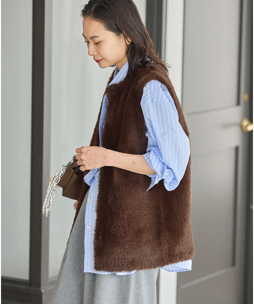 JOURNAL STANDARD（ジャーナルスタンダード）の「《追加》ダブルフェイスフェザークルーネックベスト（ベスト・レディース・ベージュ/チョコ・FREE）」の9枚目の写真