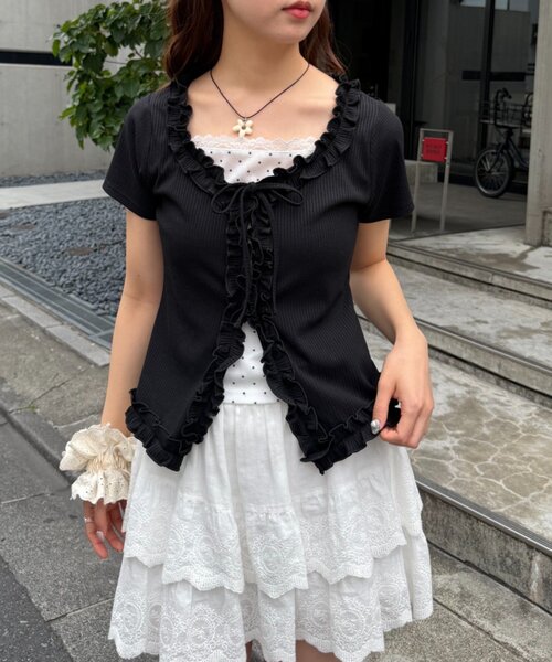 w closet（ダブルクローゼット）の「半袖レイヤードフリルカーディガン 夏服（Tシャツ/カットソー・レディース・オフホワイト/サックスブルー/ブラック/チャコールグレー・FREE）」の11枚目の写真