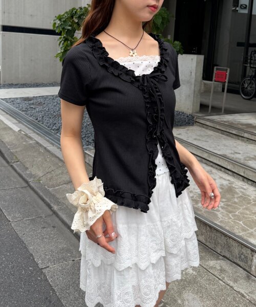 w closet（ダブルクローゼット）の「半袖レイヤードフリルカーディガン 夏服（Tシャツ/カットソー・レディース・オフホワイト/サックスブルー/ブラック/チャコールグレー・FREE）」の12枚目の写真